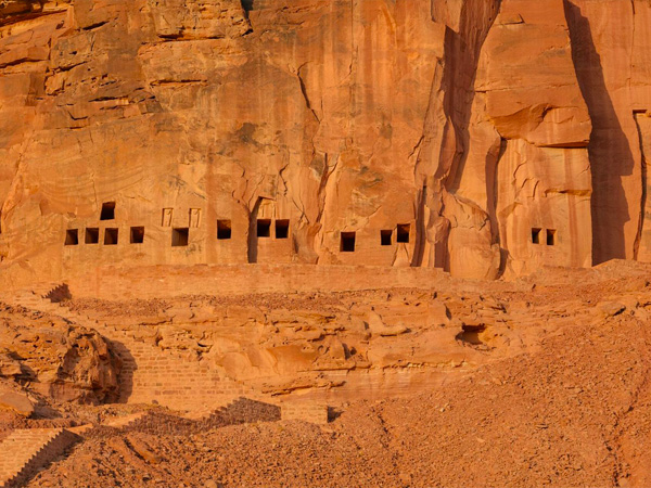 I Regni Dadaniti e Lihyaniti:l' oasi di AlUla alimentava la crescita di culture sofisticate e innovative.